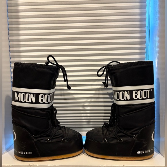 Moon Boot Shoes - Black Moon Boots